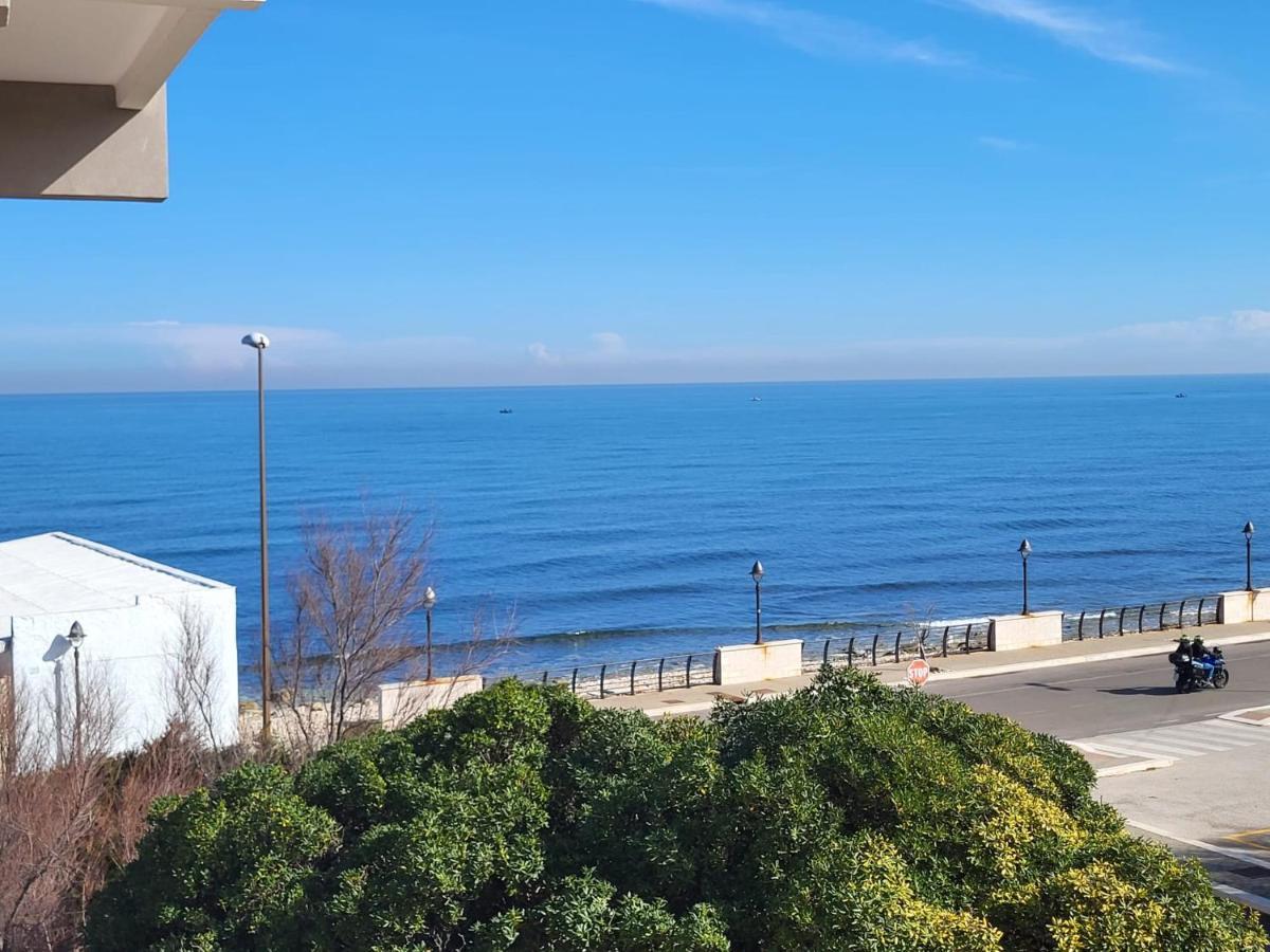 Casa Al Mare Hotel Bari Buitenkant foto